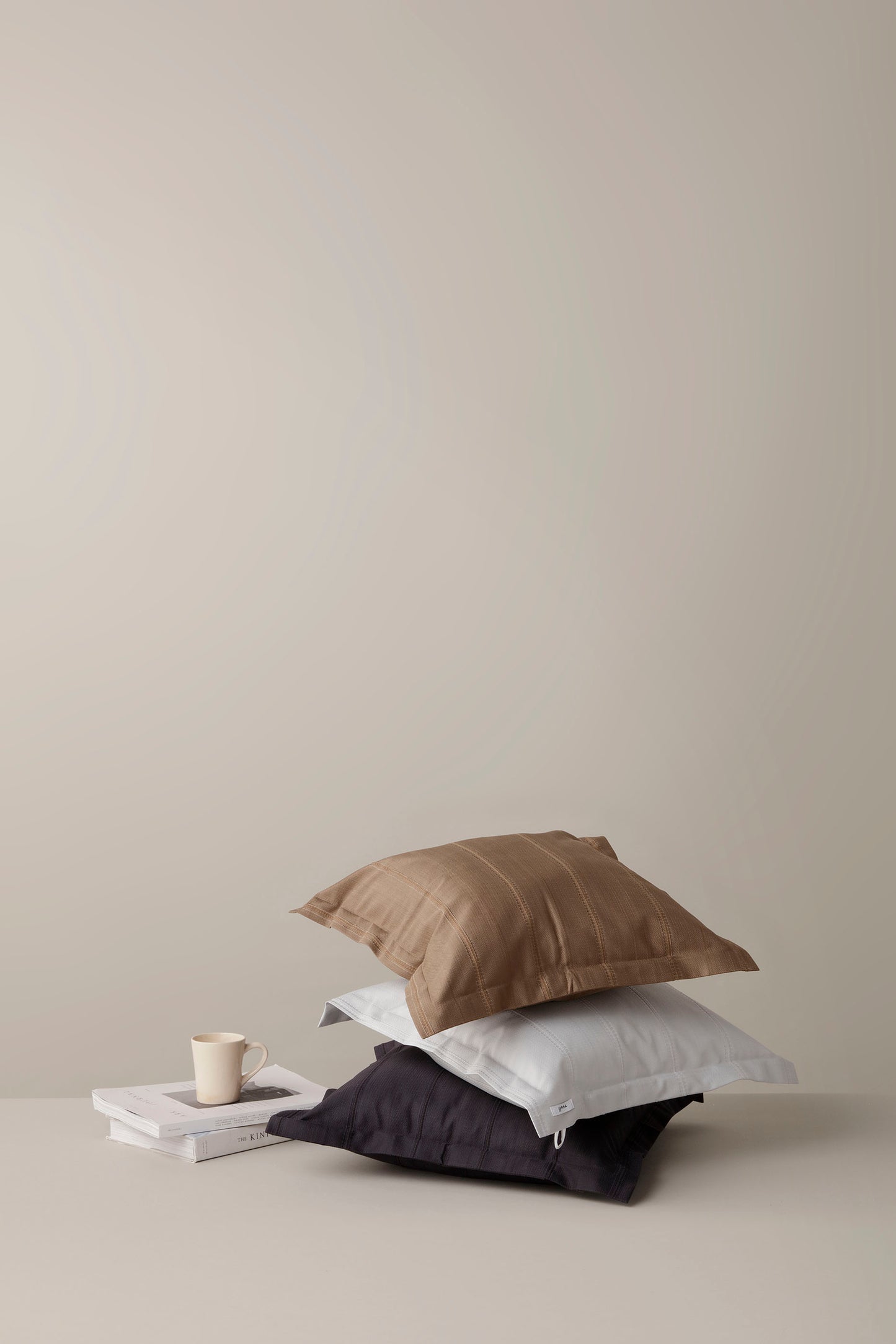 LINE CUSHION COVER SINGLE